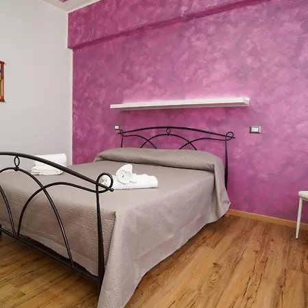 Guest house Golden *
